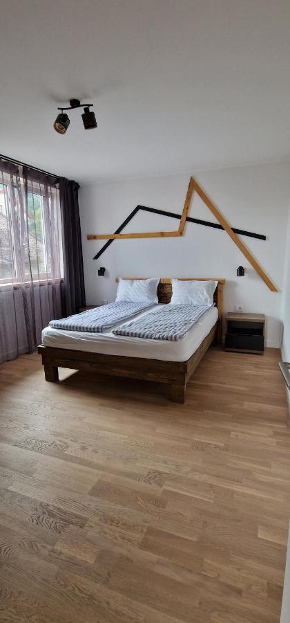 Central Apartment With City View Braşov Exterior foto